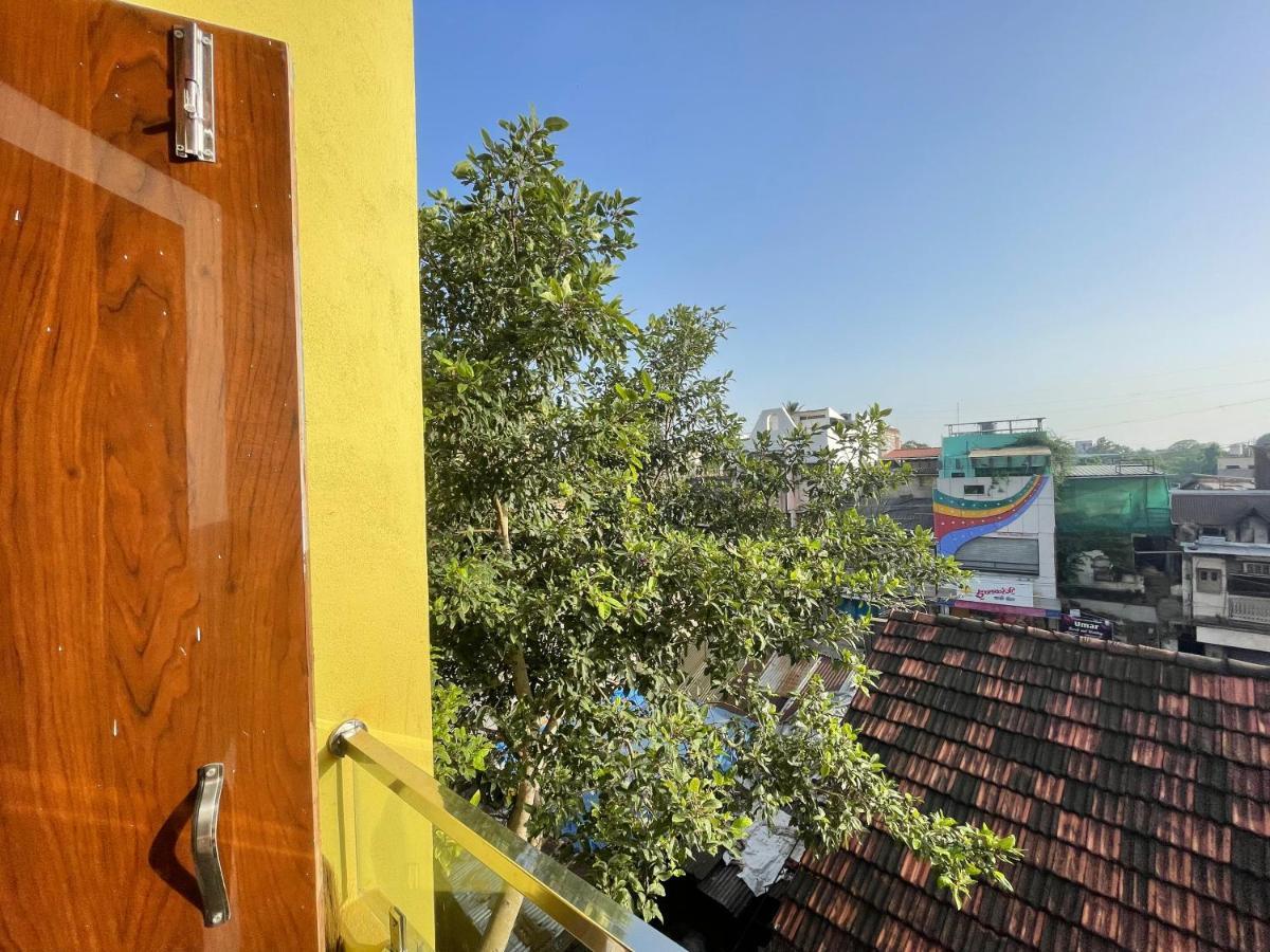 Shree Sadguru Krupa Yatri Niwas Kolhapur Exterior foto
