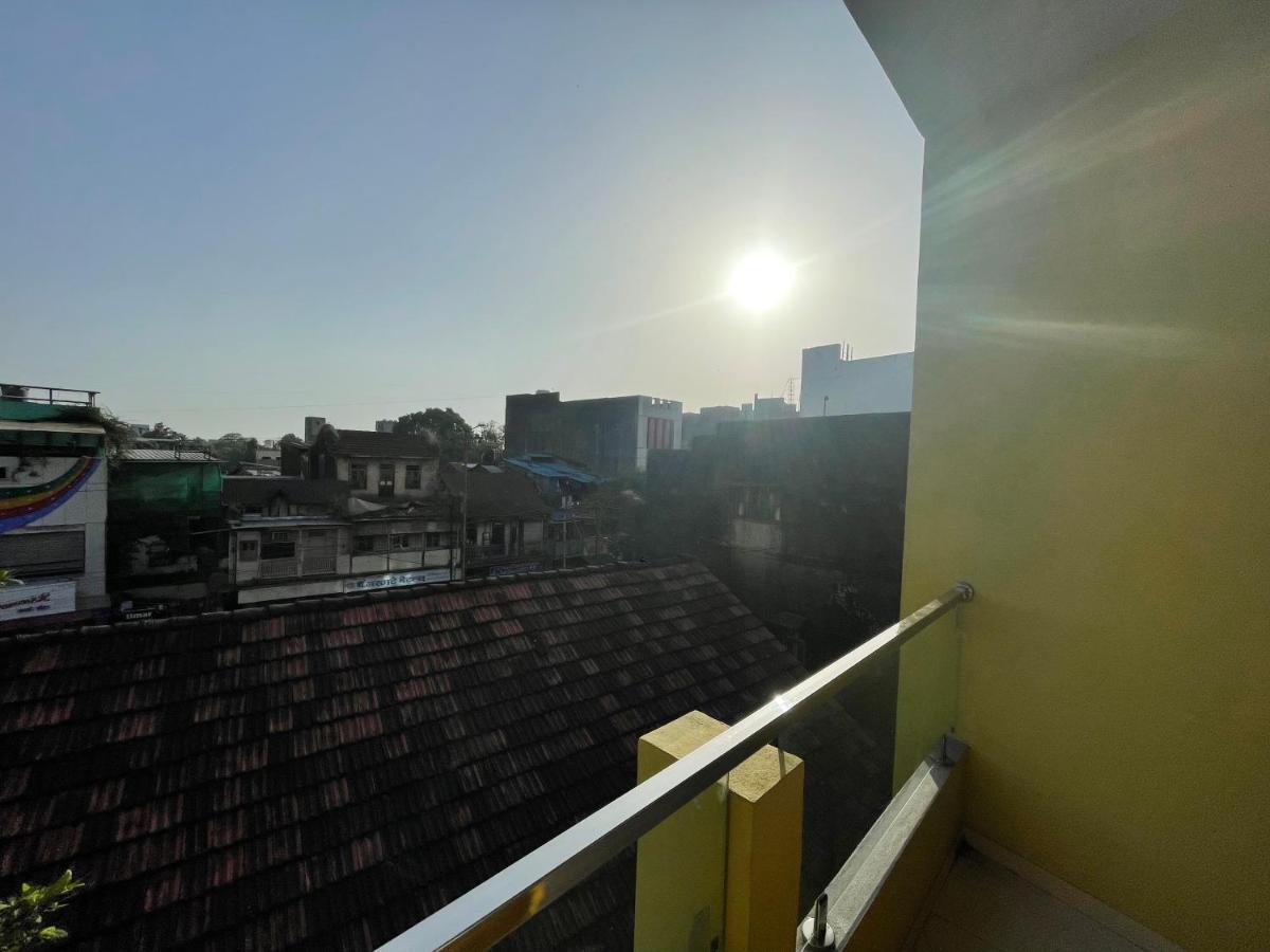 Shree Sadguru Krupa Yatri Niwas Kolhapur Exterior foto